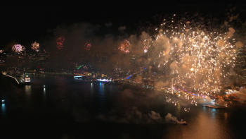 Imagem de 97 mil disparos para anunciar o ano novo no Funchal (vídeo)