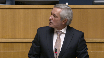 Imagem de Economia esteve em debate no parlamento (áudio)