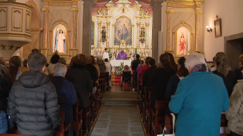 Imagem de Missa do parto dos idosos no Curral das Freiras (vídeo)