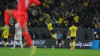 Imagem de Cristiano Ronaldo bisa na vitória do Al Nassr sobre o Al Akhdoud