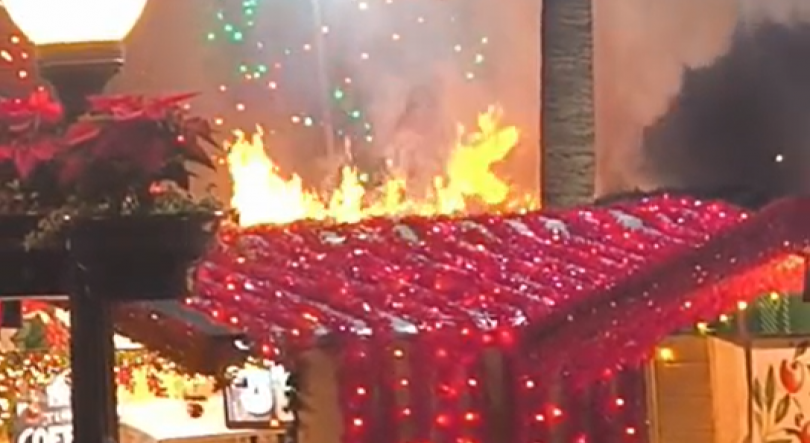 Imagem de Barraca de Natal na Praça da Restauração pegou fogo (vídeo)