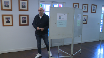 Imagem de Cafôfo sai da liderança do PS Madeira, mas não sai de cena (áudio)