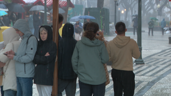 Imagem de Chuva foi uma presença constante na última tarde de 2025 (vídeo)