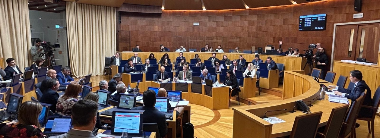 Imagem de Orçamento da Madeira aprovado pela maioria PSD/CDS-PP e abstenção da IL