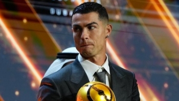 Imagem de Ronaldo foi distinguido no Dubai (vídeo)