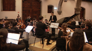 Imagem de Orquestra Jovem Sinfonia da Madeira com três peças (vídeo)