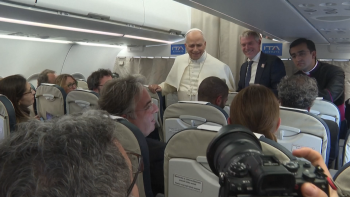 Imagem de Papa pede que Trump não use a força para depor governo de Maduro (vídeo)