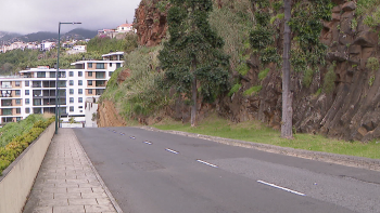 Imagem de Concurso público para a consolidação de uma escarpa (vídeo)