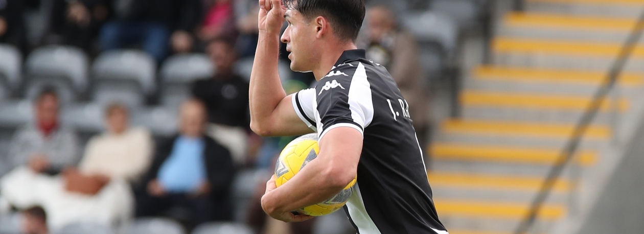 Imagem de Chucho Ramírez feliz pelo atual momento de forma após ‘hat-trick’ ao Santa Clara