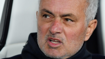 Imagem de Benfica perde em Turim e está praticamente eliminado