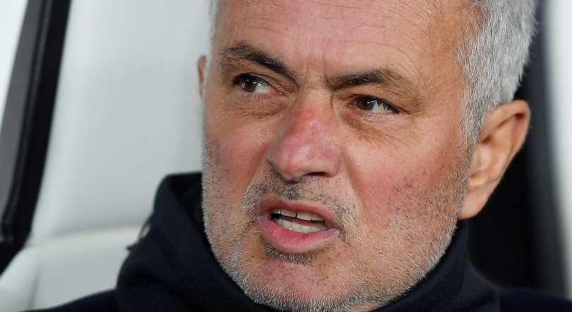 Imagem de Benfica perde em Turim e está praticamente eliminado