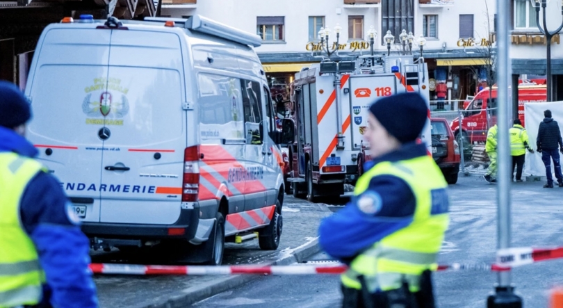 Imagem de Dezenas de mortos em explosão num bar numa estância de esqui suíça