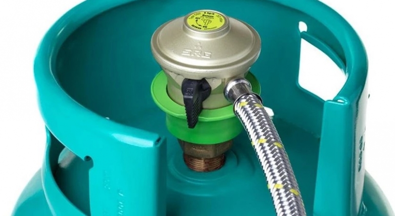 Imagem de Parlamento rejeita fixar preço do gás de botija mas vai debater na especialidade descida do IVA