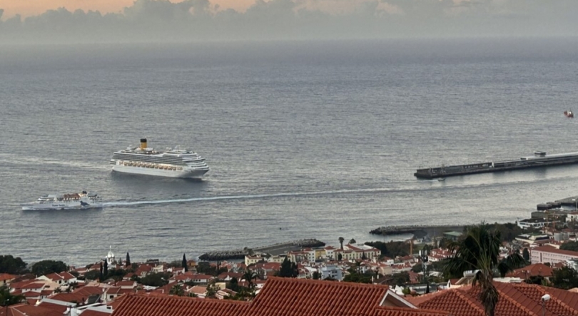 Imagem de Costa Fortuna de visita ao Funchal
