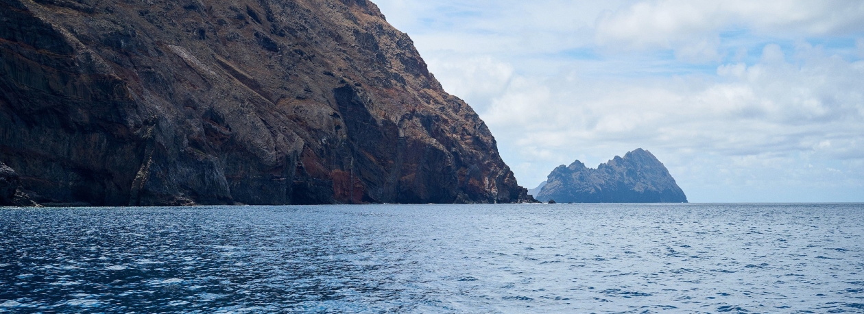 Imagem de Detetado corpo de mulher a flutuar junto às Ilhas Desertas