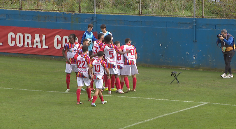 Imagem de Camacha vence no regresso a casa e foge da zona de despromoção