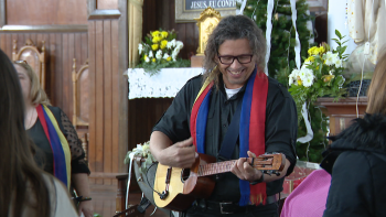 Imagem de Igreja da Sagrada Família celebra missa peça Venezuela (vídeo)