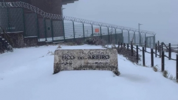 Imagem de Caiu neve no Pico do Areeiro (áudio)