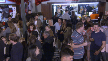 Imagem de Mercadinho de Natal na Avenida Arriaga termina este domingo (aúdio)