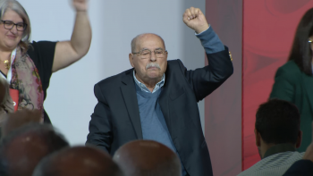 Imagem de Duarte Caldeira eleito presidente honorário do PS Madeira por unanimidade (vídeo)