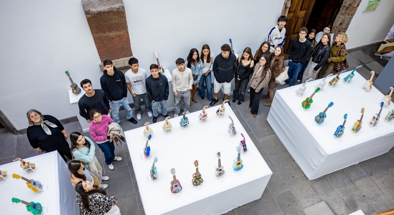 Imagem de Cinquenta braguinhas expostas no parlamento regional (vídeo)