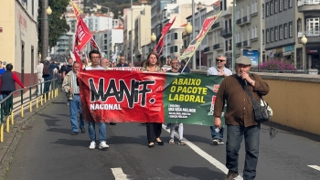 Imagem de Manifestação no Funchal contra o pacato laboral (áudio)