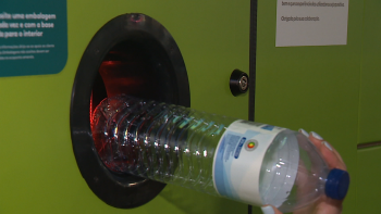 Imagem de Embalagens de bebidas de uso único vão ter um custo extra (vídeo)