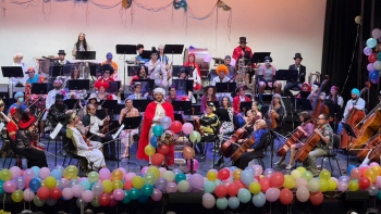 Imagem de Casa cheia para o concerto de Carnaval da Orquestra Clássica da Madeira (vídeo)