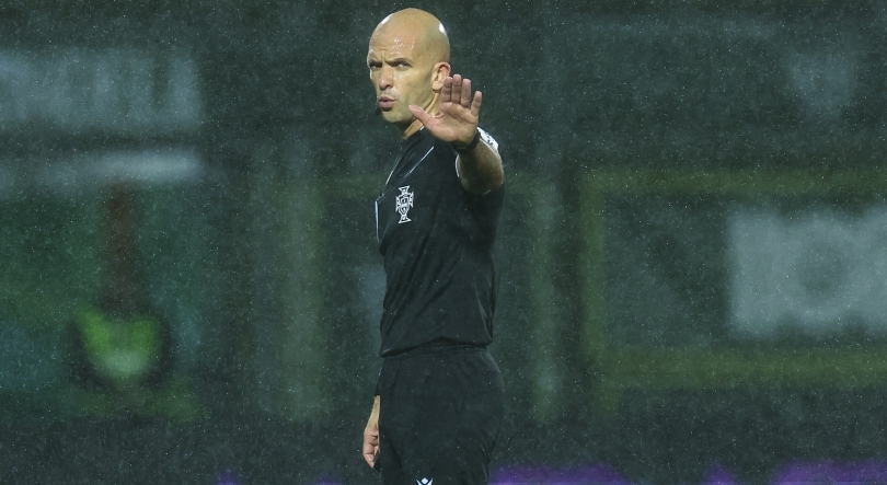 Imagem de Luís Godinho arbitra clássico entre FC Porto e Sporting pela terceira vez