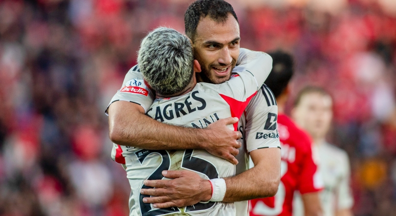 Imagem de Benfica de serviços mínimos derrota Santa Clara por 2-1 nos Açores