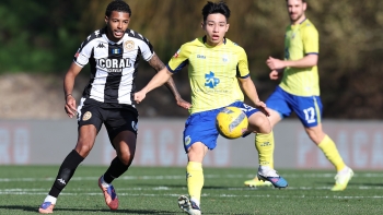 Imagem de Nacional perde em Arouca por 3-0