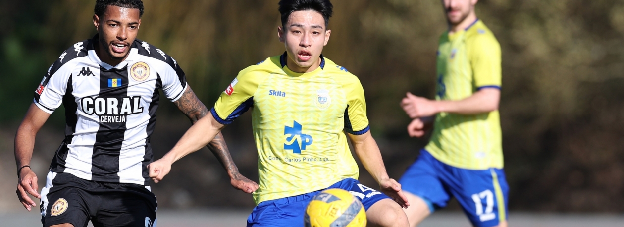 Imagem de Nacional perde em Arouca por 3-0