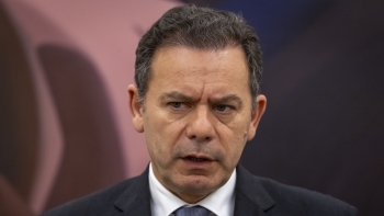 Imagem de Luís Montenegro não exclui défices