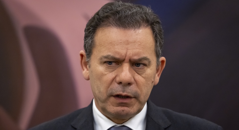 Imagem de Luís Montenegro não exclui défices