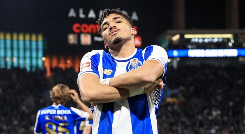 Imagem de FC Porto vence Arouca por 3-1 com dois golos depois dos 90 minutos
