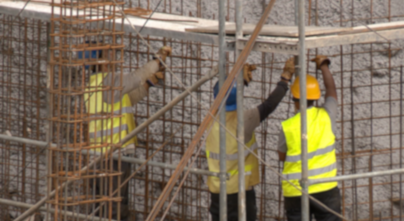 Imagem de Homem do Bangladesh morreu numa obra