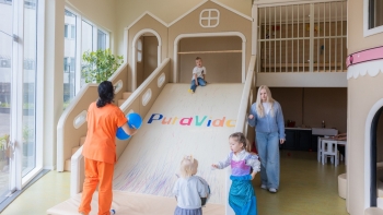 Imagem de Russo e ucraniana desenvolvem espaço dedicado aos mais novos (áudio)