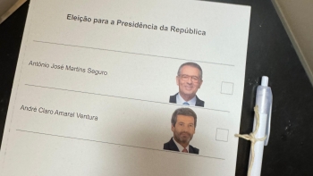 Imagem de Afluência de 45,50% até às 16h00