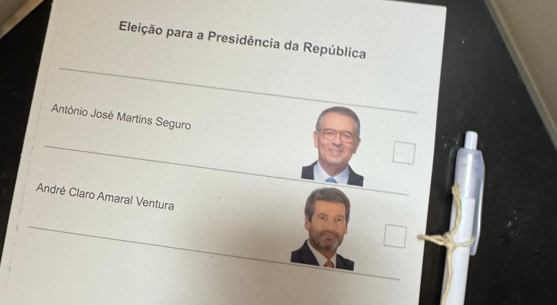 Imagem de Afluência de 45,50% até às 16h00