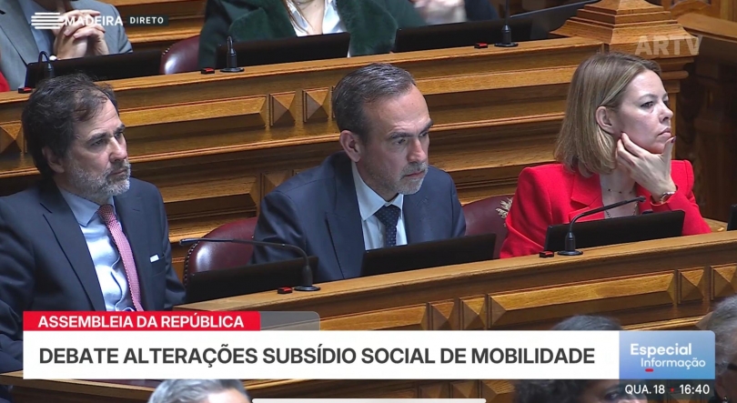 Imagem de Deputados madeirenses do PSD não aplaudem Hugo Soares