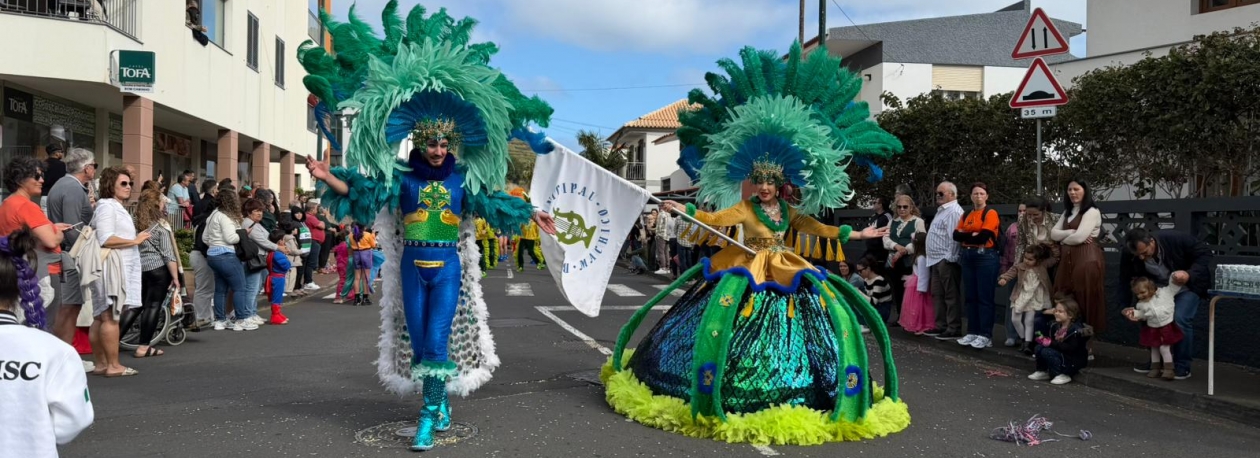 Imagem de Seis trupes saíram à rua para levar o Carnaval a Machico (vídeo)
