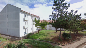 Imagem de Alguns afetados do ’20 de fevereiro’ continuam nas casas de função dos guardas prisionais (áudio)