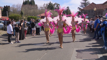 Imagem de Carnaval com várias trupes no Santo da Serra (vídeo)