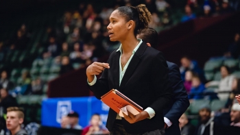 Imagem de Mery Andrade será treinadora adjunta da equipa Mundo no All-Star Game da NBA