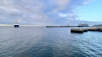 Imagem de Porto do Funchal está a receber 6.500 pessoas