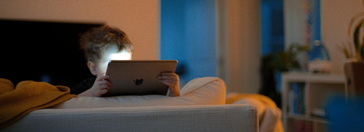 Imagem de Tempo de ecrã não deve ultrapassar as três horas diárias (áudio)