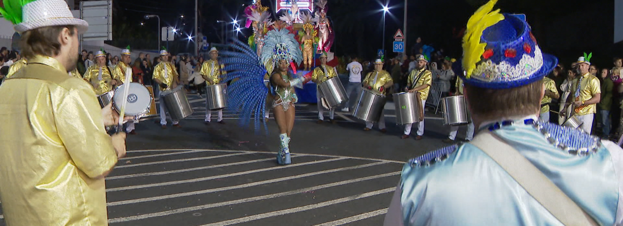 Imagem de Onze trupes desfilaram no Carnaval de Câmara de Lobos (vídeo)