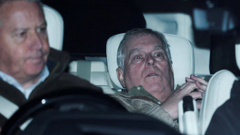 Imagem de Ex-príncipe britânico André abandona esquadra onde esteve detido