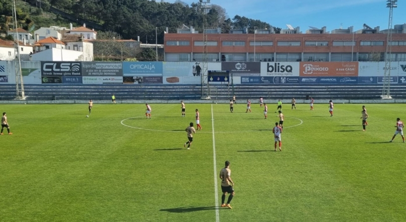 Imagem de Camacha sai de Viana com um empate