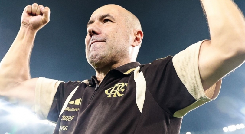 Imagem de Flamengo, de Leonardo Jardim, vence Botafogo e sobe a terceiro do Brasileirão